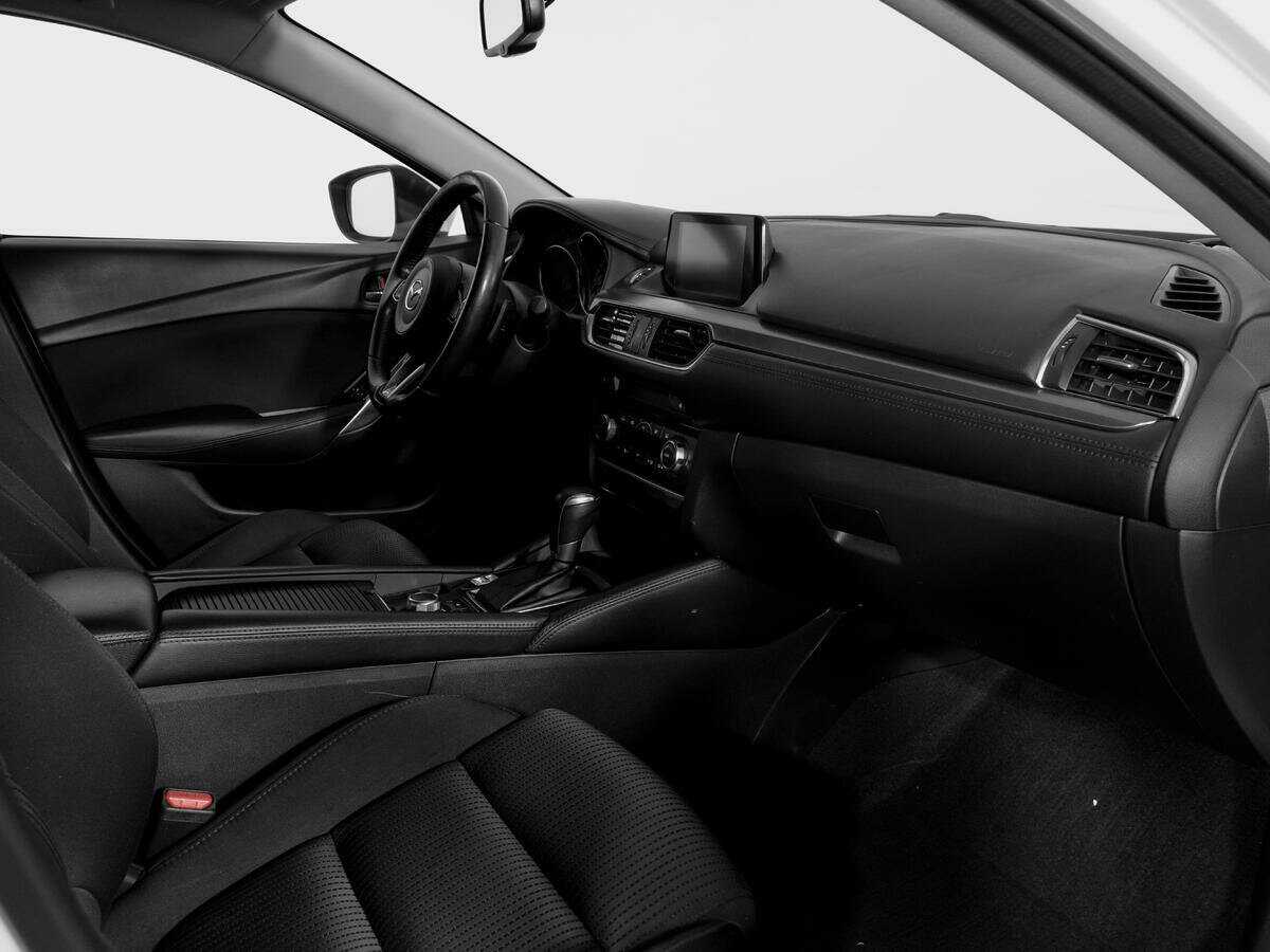 Mazda 6 с пробегом — 2016 год. Фото: #8