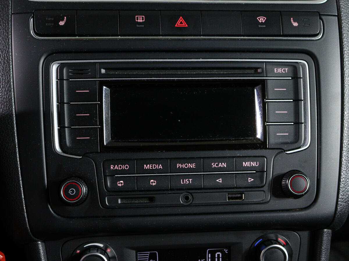 Volkswagen Polo с пробегом — 2014 год. Фото: #15