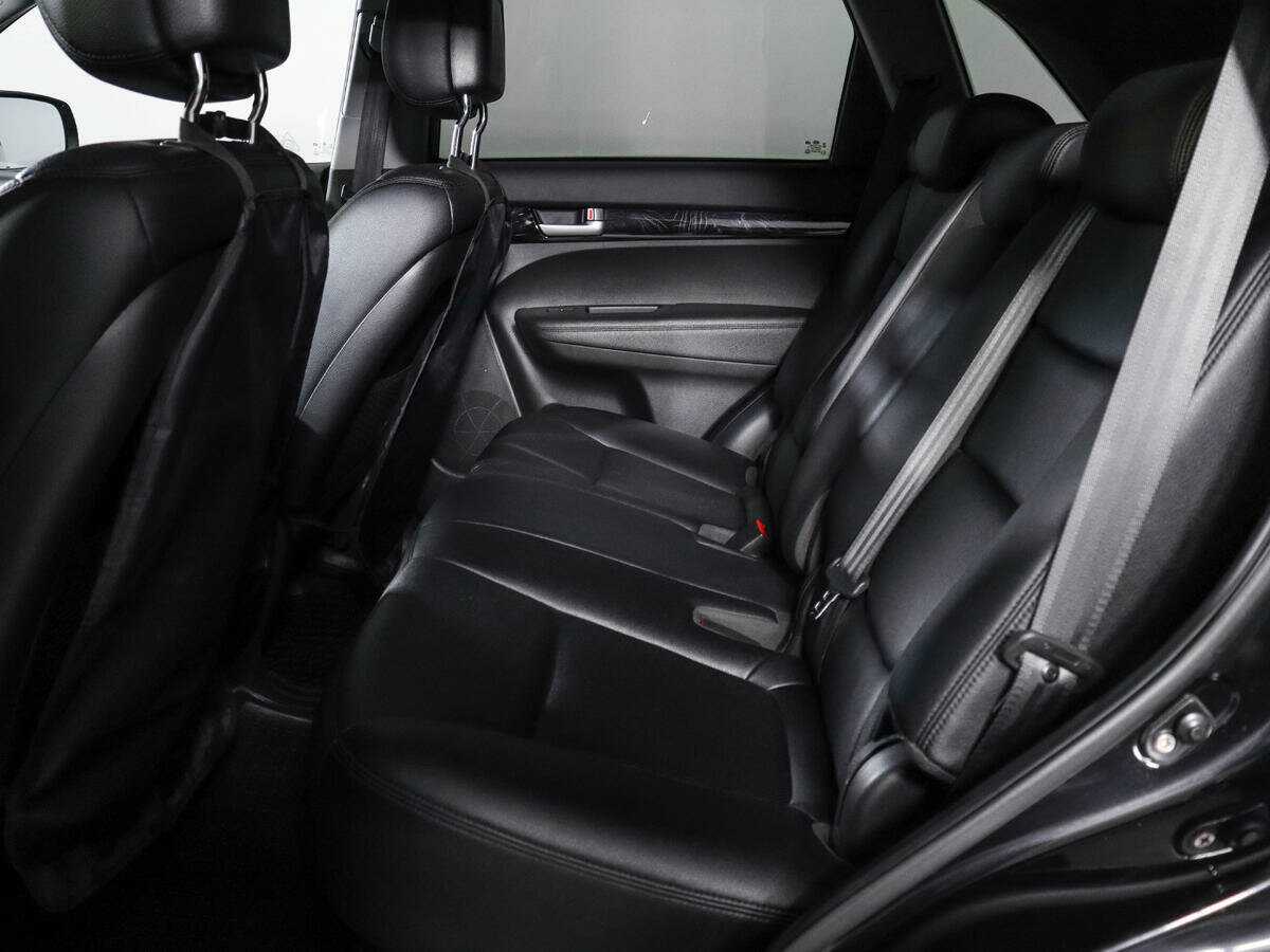 Kia Sorento с пробегом — 2017 год. Фото: #7