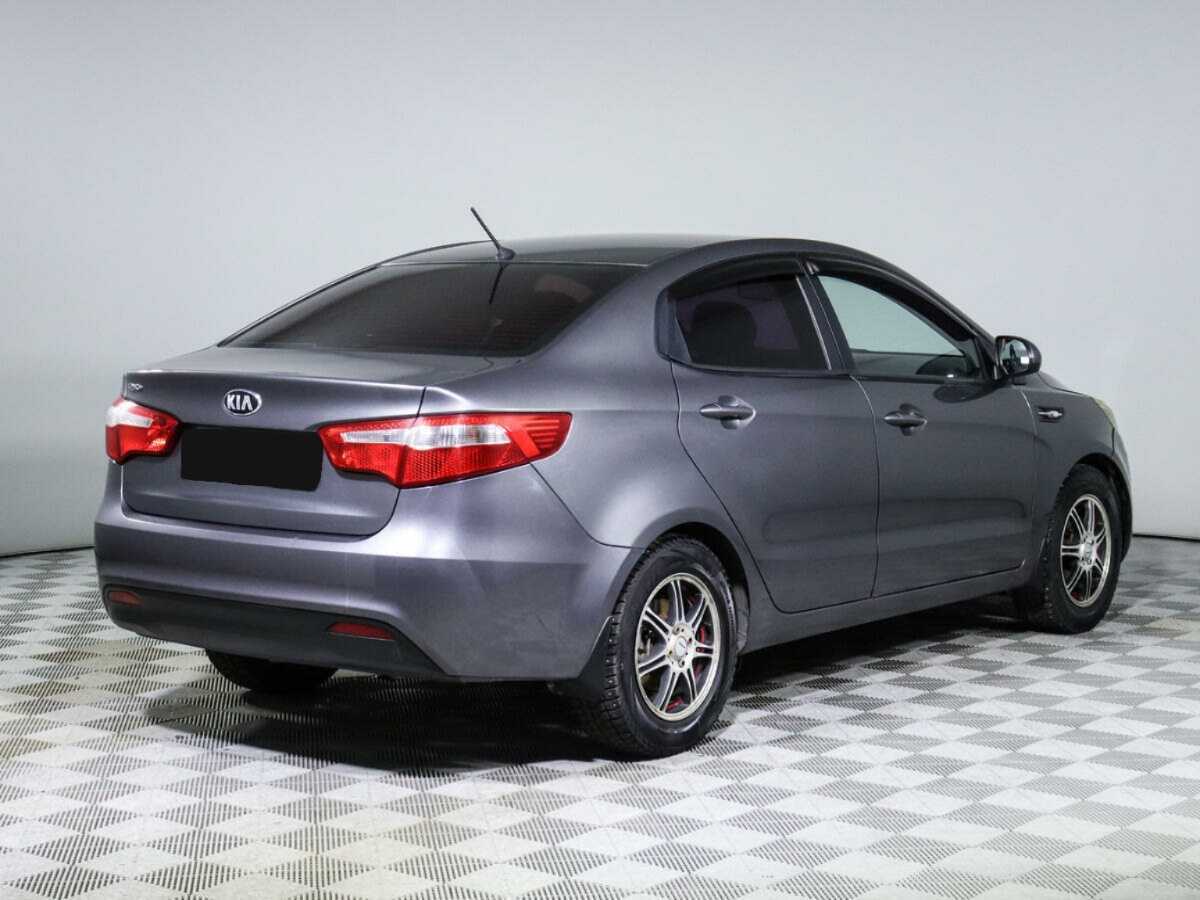 Kia Rio с пробегом — 2013 год. Фото: #3