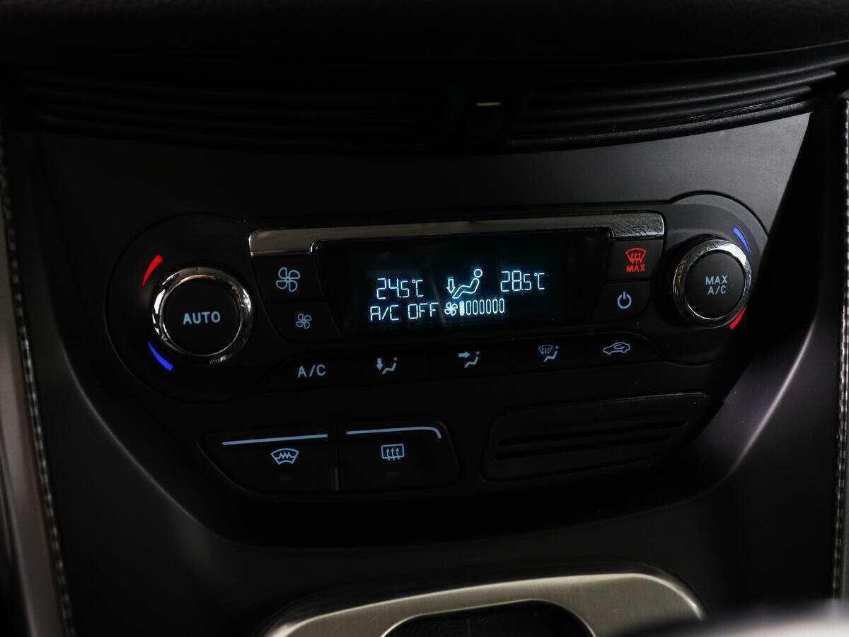 Ford Kuga с пробегом — 2014 год. Фото: #19