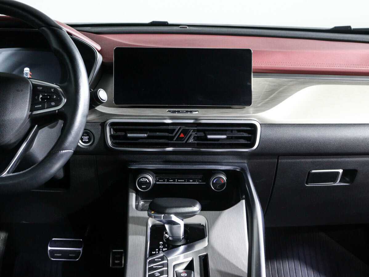 Geely Coolray с пробегом — 2022 год. Фото: #12