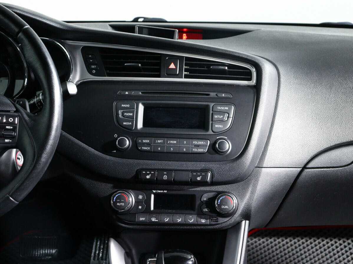 Kia Ceed с пробегом — 2016 год. Фото: #12