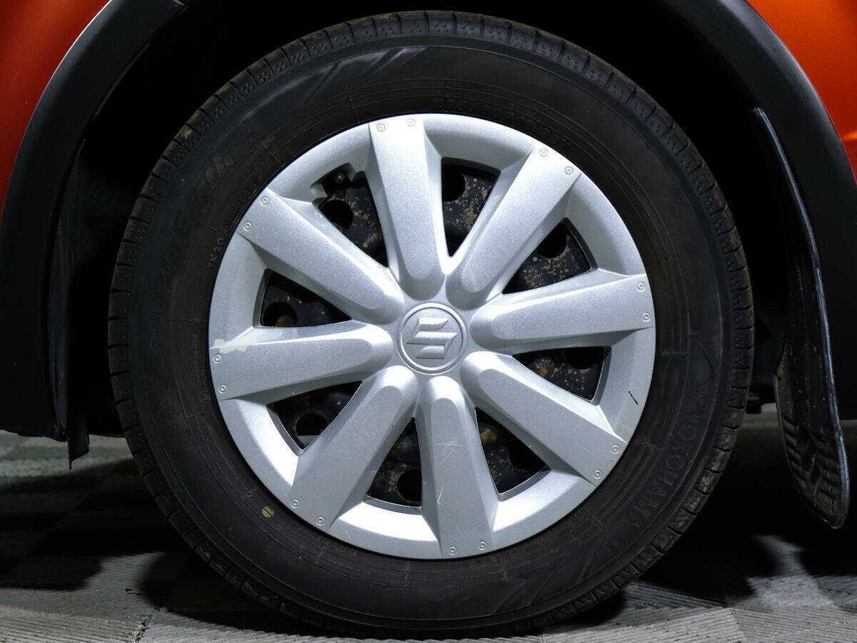 Suzuki SX4 с пробегом — 2012 год. Фото: #14