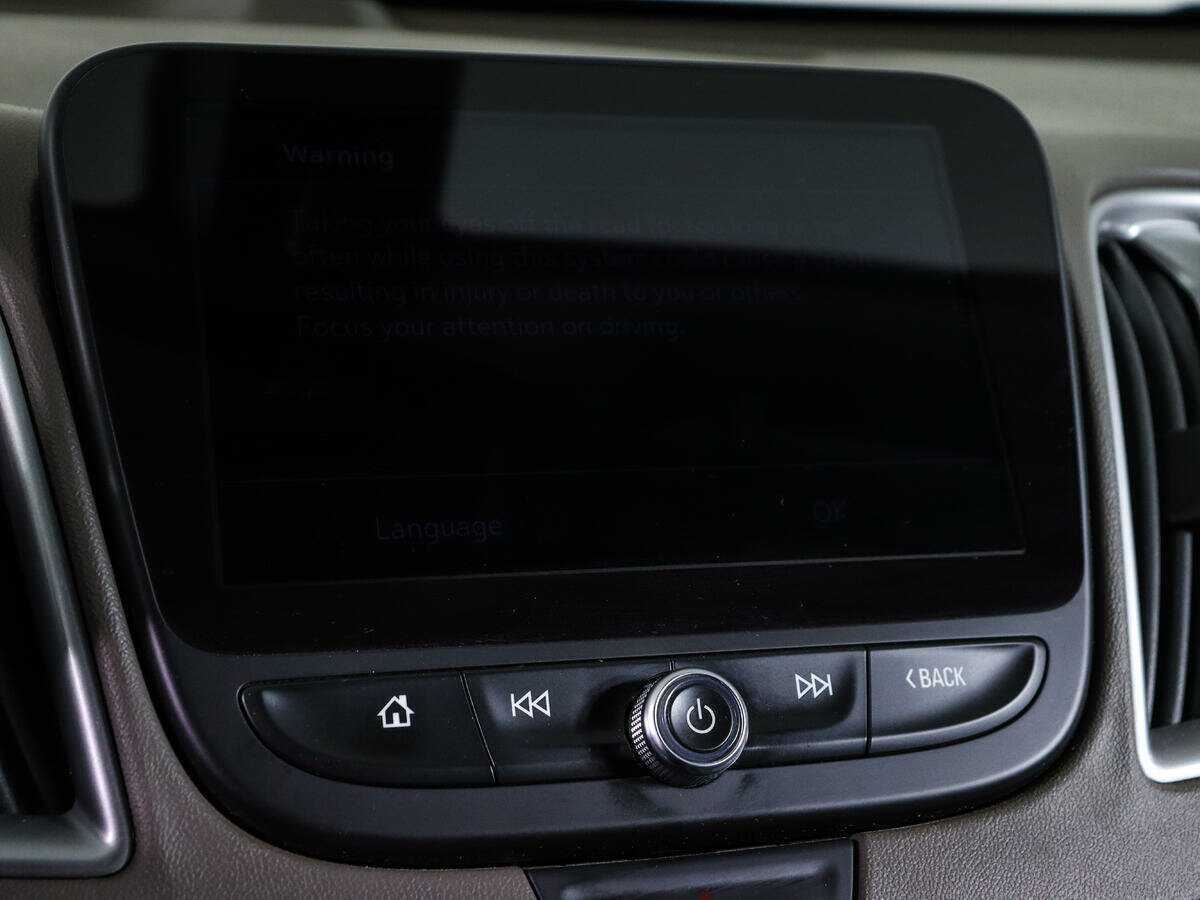 Chevrolet Malibu с пробегом — 2019 год. Фото: #21