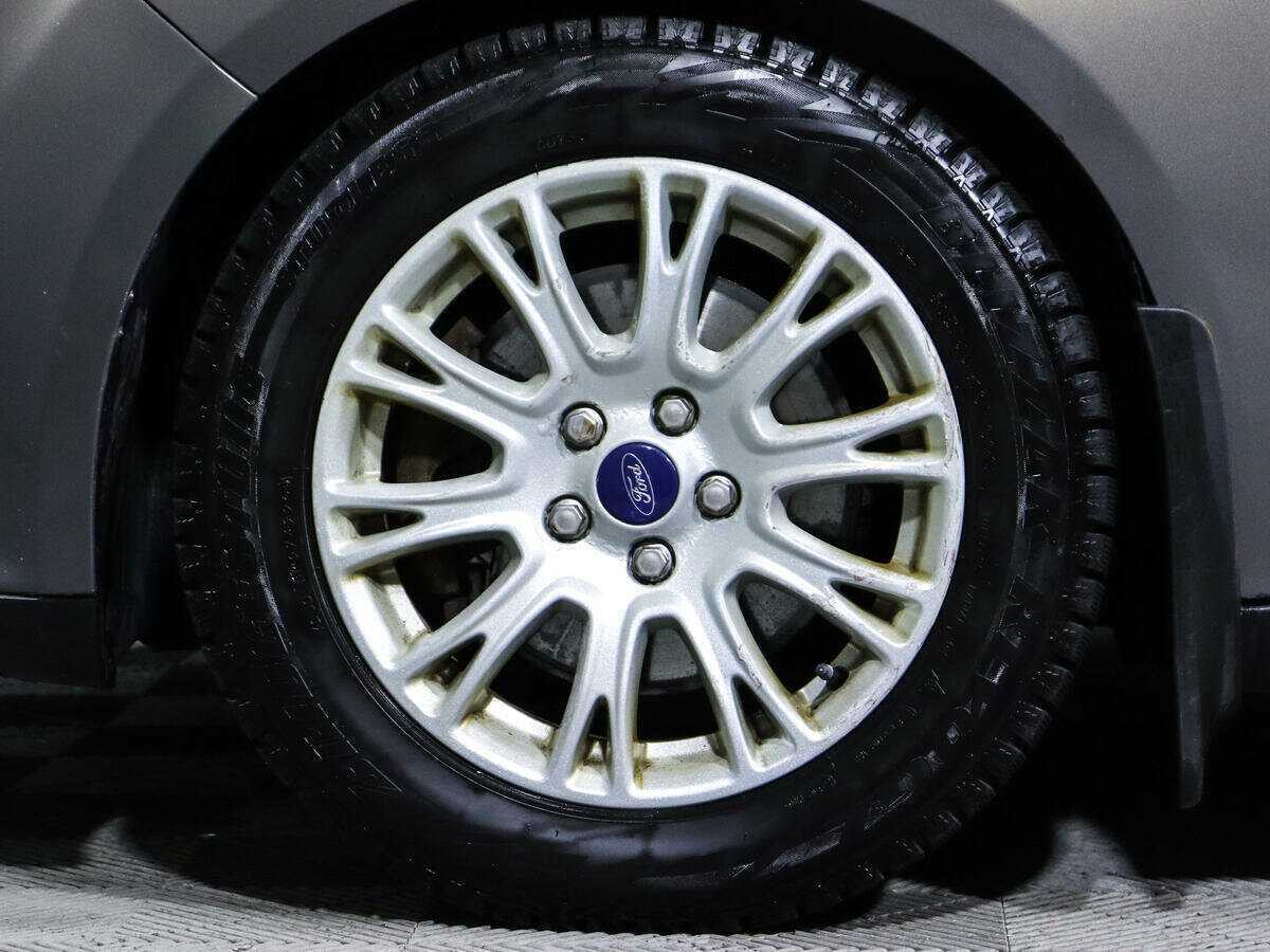 Ford Focus с пробегом — 2012 год. Фото: #13