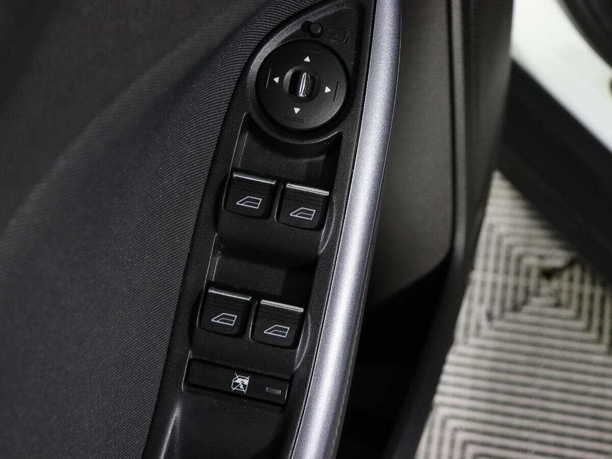 Ford Focus с пробегом — 2013 год. Фото: #13