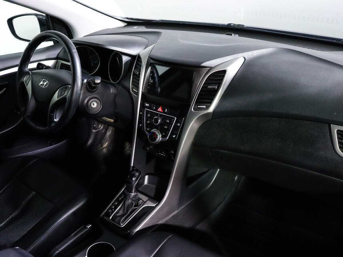 Hyundai i30 с пробегом — 2012 год. Фото: #8