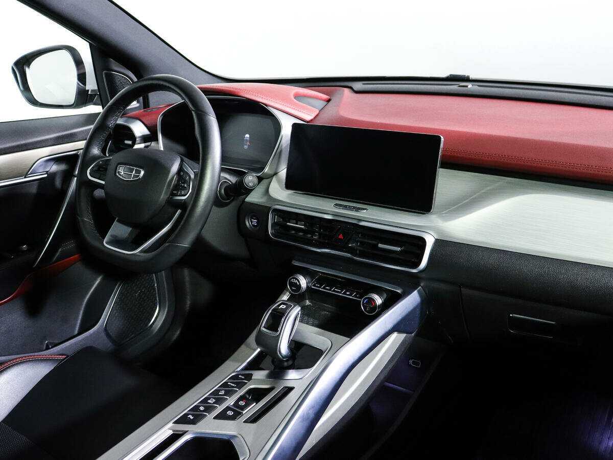 Geely Coolray с пробегом — 2021 год. Фото: #6