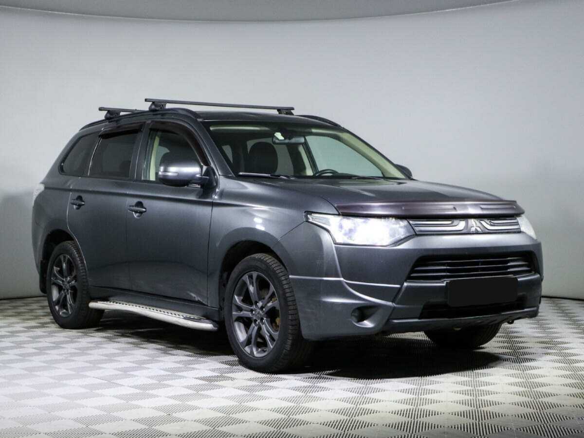 Mitsubishi Outlander с пробегом — 2013 год. Фото: #2