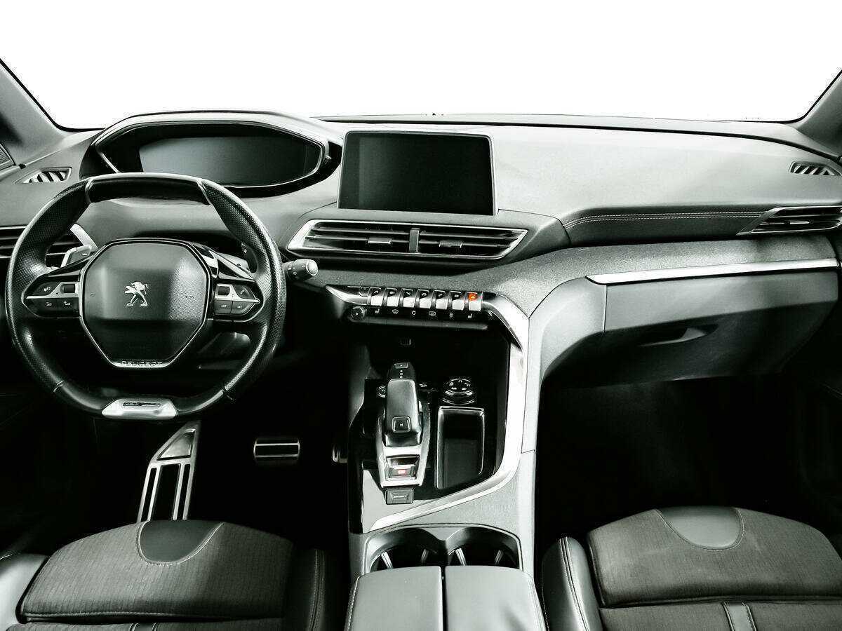 Peugeot 3008 с пробегом — 2017 год. Фото: #9