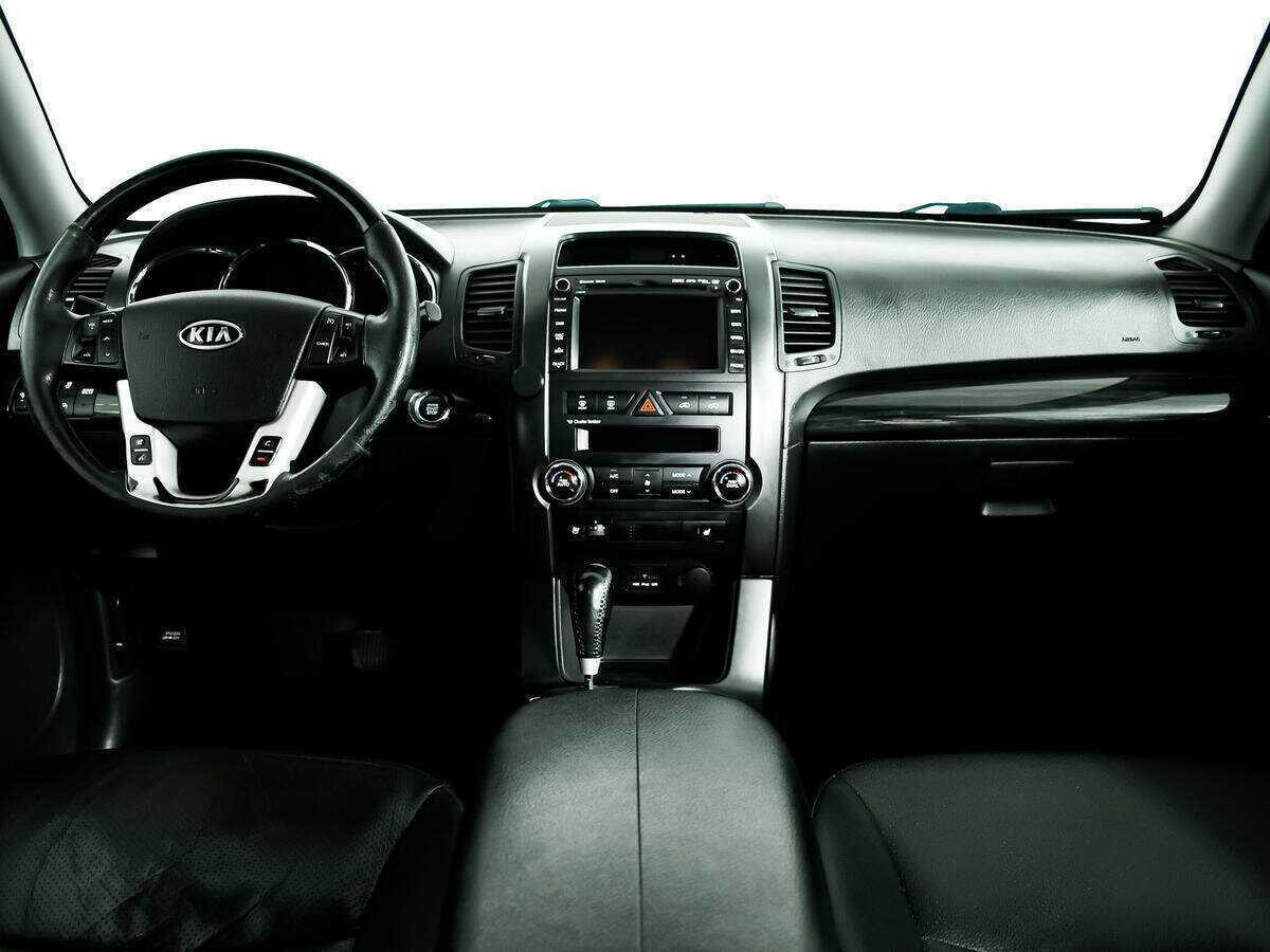 Kia Sorento с пробегом — 2012 год. Фото: #10