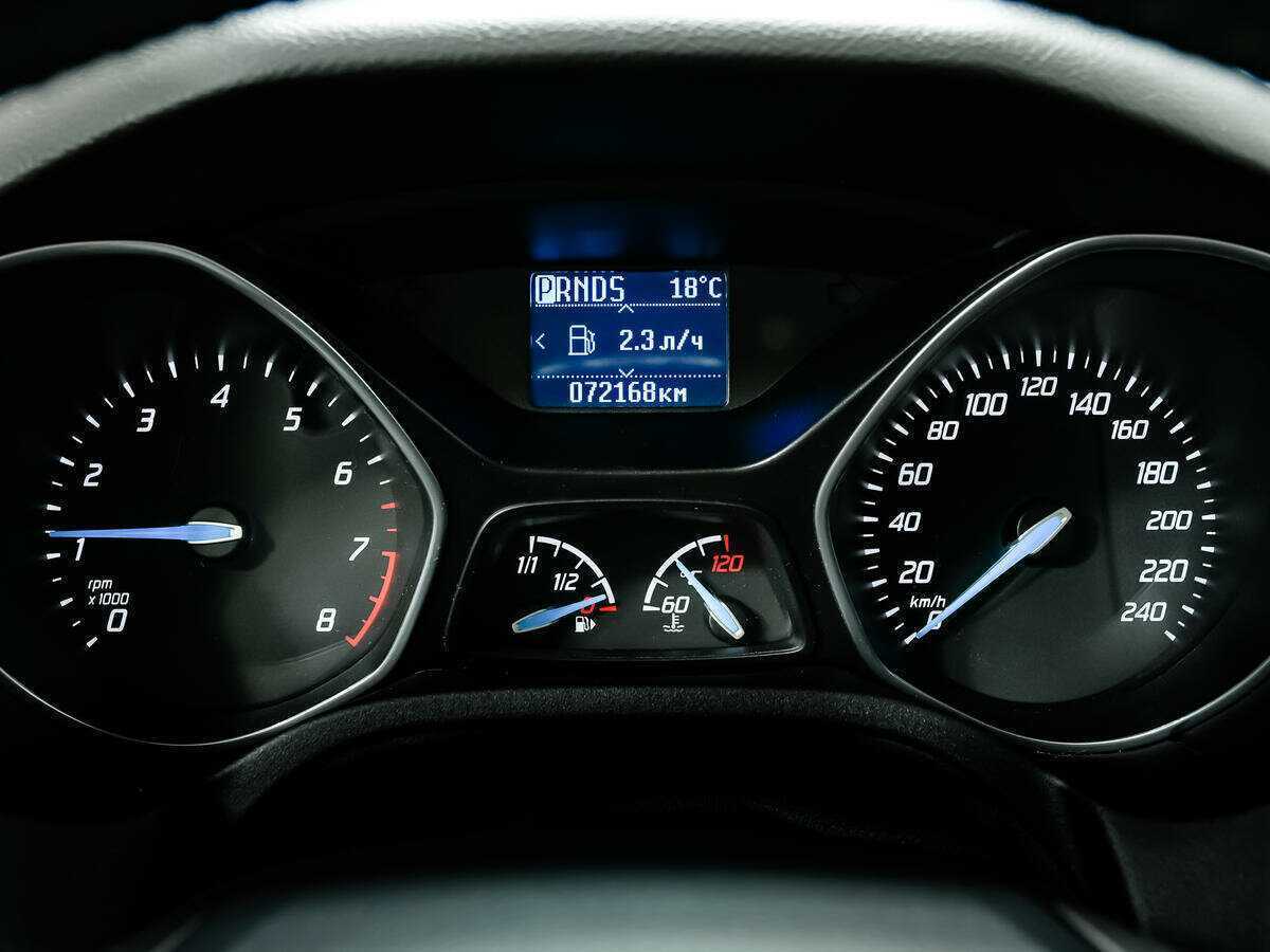 Ford Focus с пробегом — 2012 год. Фото: #9