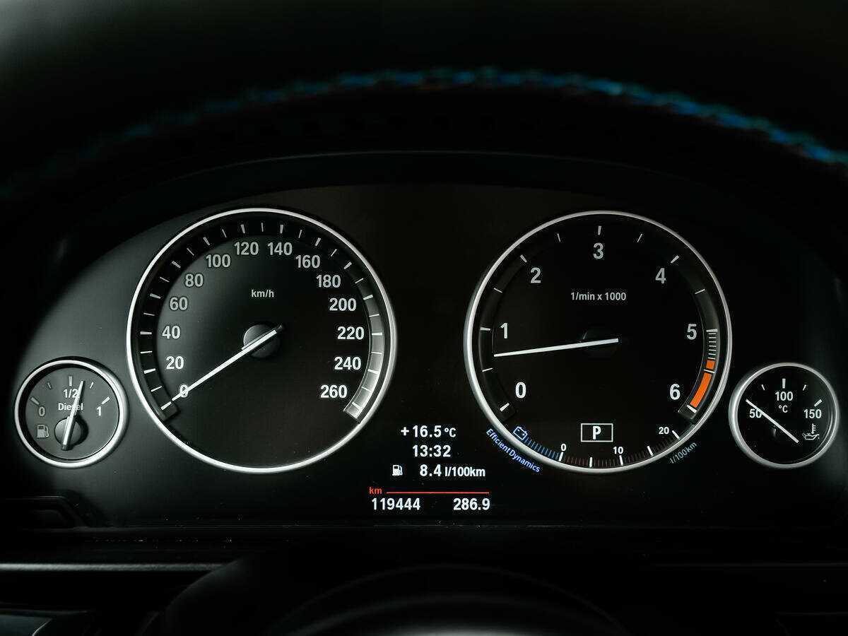 BMW 5 серии с пробегом — 2013 год. Фото: #9