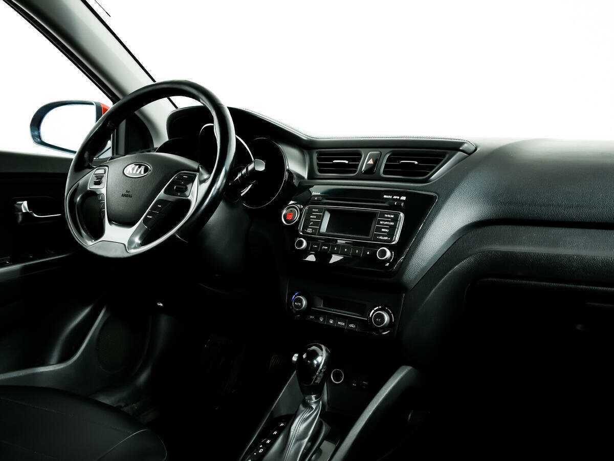 Kia Rio с пробегом — 2015 год. Фото: #7