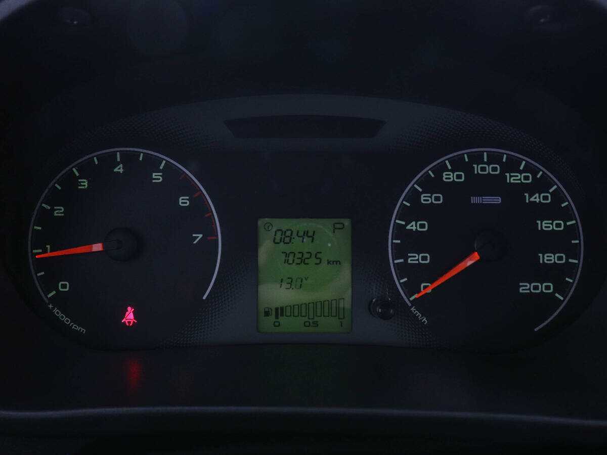 Lada (ВАЗ) Granta с пробегом — 2014 год. Фото: #10