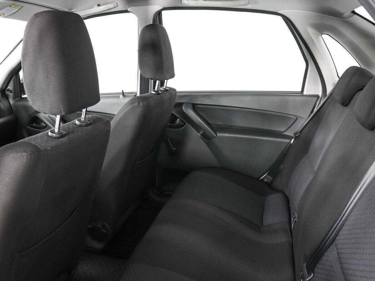 Lada (ВАЗ) Granta с пробегом — 2014 год. Фото: #11