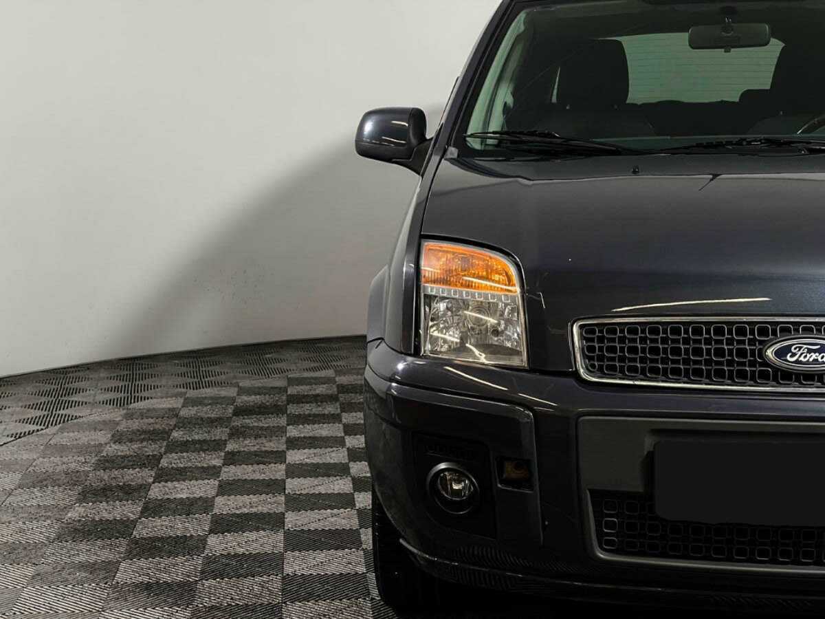 Ford Fusion с пробегом — 2012 год. Фото: #11