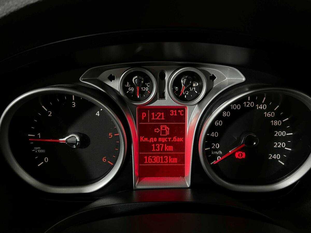 Ford Kuga с пробегом — 2012 год. Фото: #10