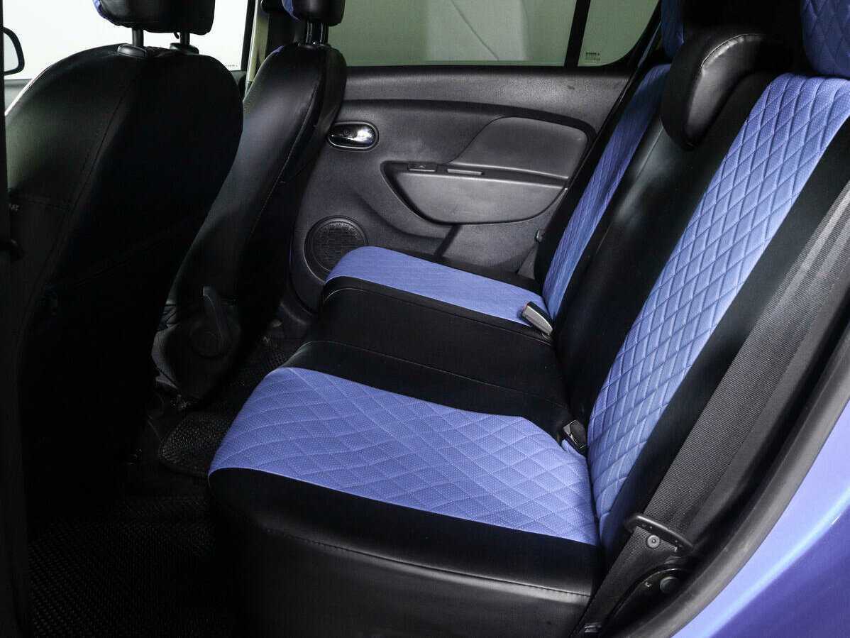 Renault Sandero с пробегом — 2015 год. Фото: #7