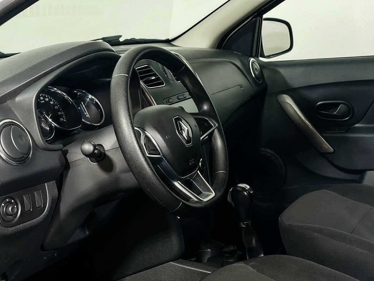 Renault Logan с пробегом — 2019 год. Фото: #8