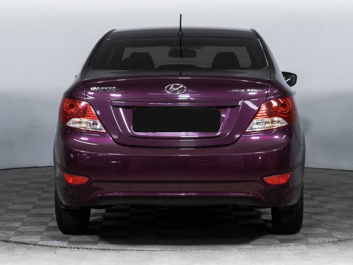 Hyundai Solaris с пробегом — 2014 год. Фото: #5