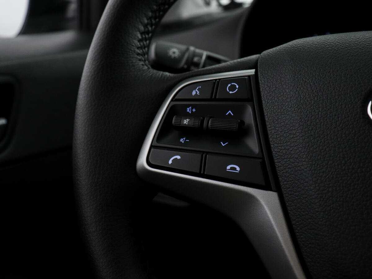 Hyundai Solaris с пробегом — 2021 год. Фото: #13