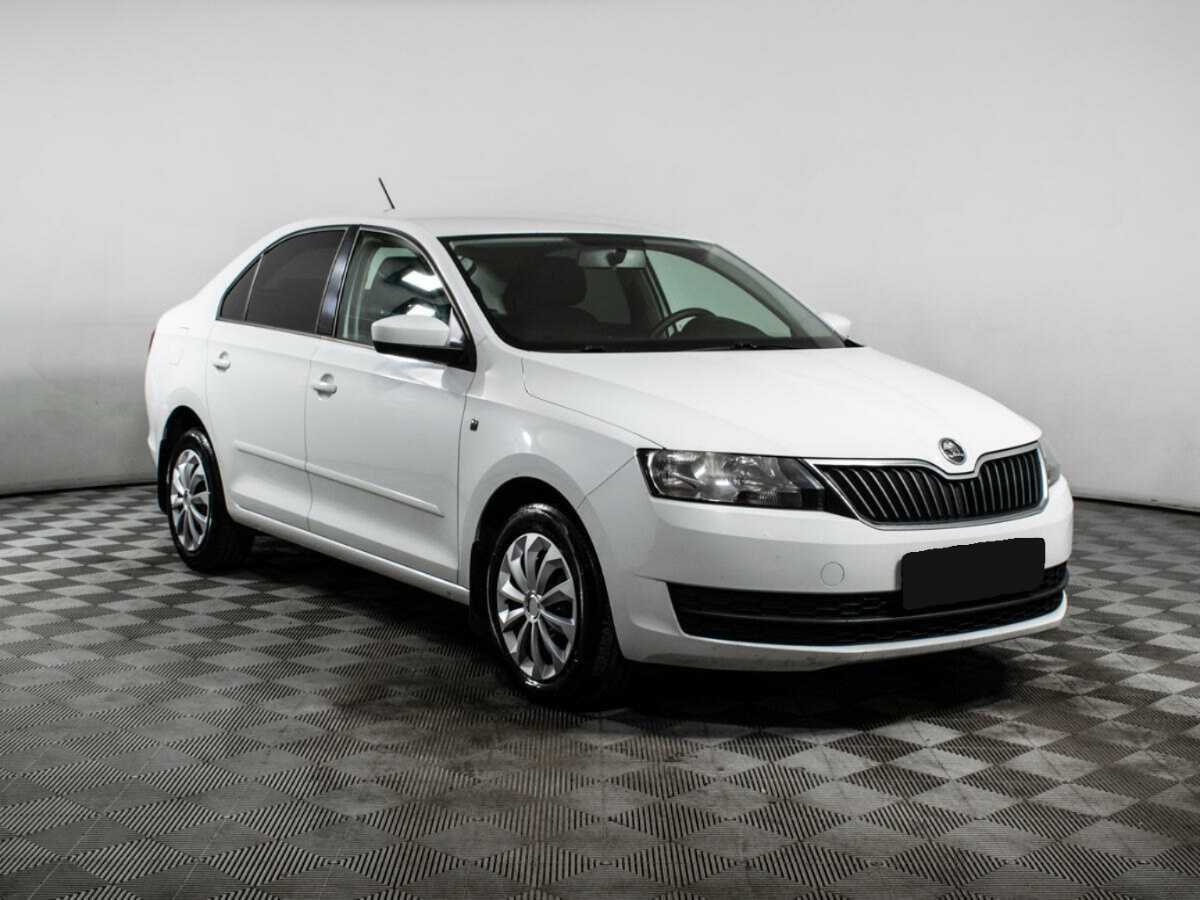 Skoda Rapid с пробегом — 2014 год. Фото: #2