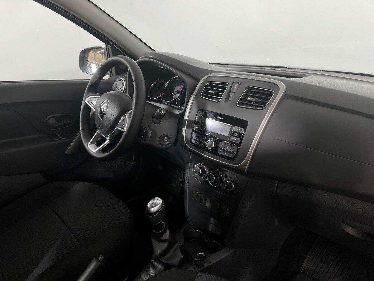 Renault Logan с пробегом — 2021 год. Фото: #6
