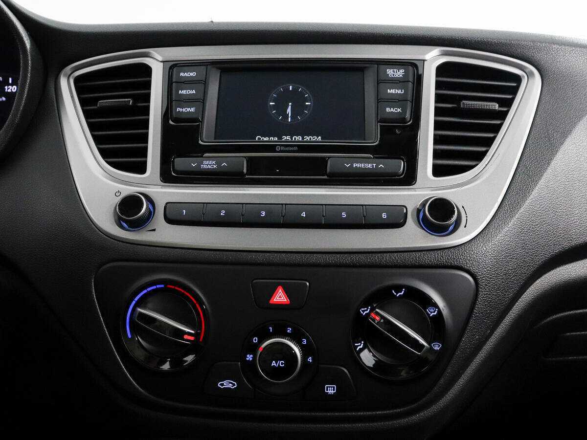 Hyundai Solaris с пробегом — 2019 год. Фото: #13