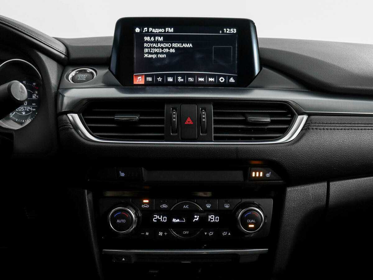 Mazda 6 с пробегом — 2017 год. Фото: #13