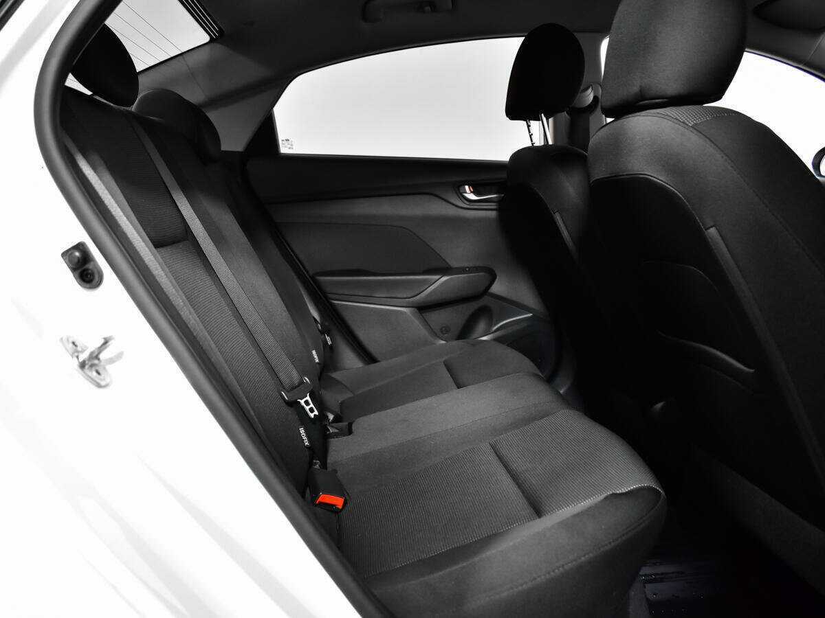 Hyundai Solaris с пробегом — 2017 год. Фото: #7