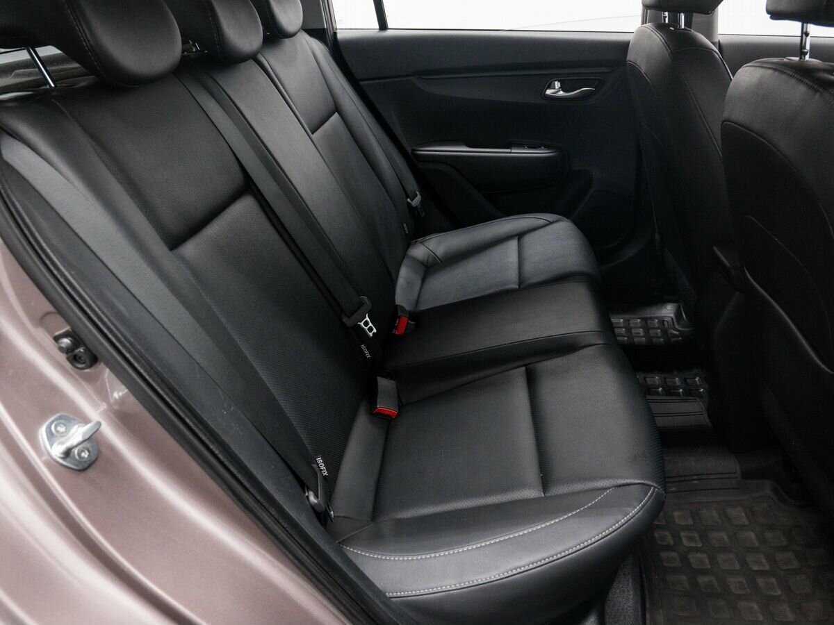 Kia Rio с пробегом — 2020 год. Фото: #8