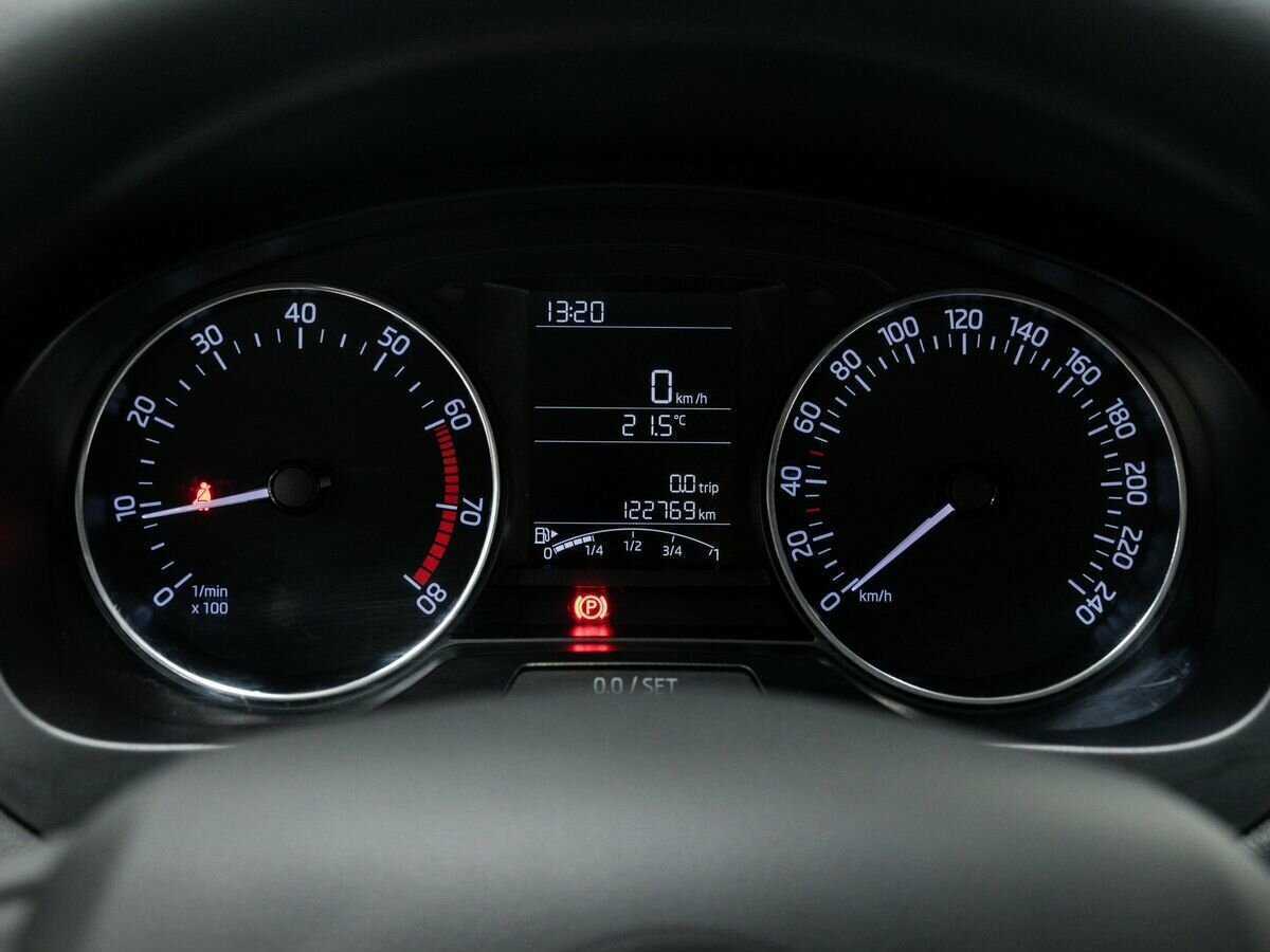 Skoda Rapid с пробегом — 2017 год. Фото: #20