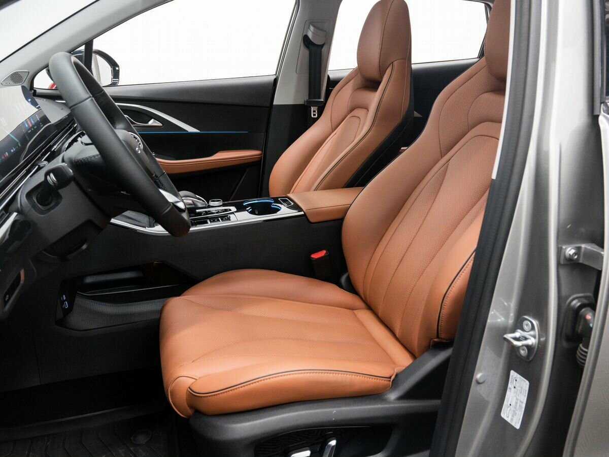 OMODA C5 с пробегом — 2023 год. Фото: #15