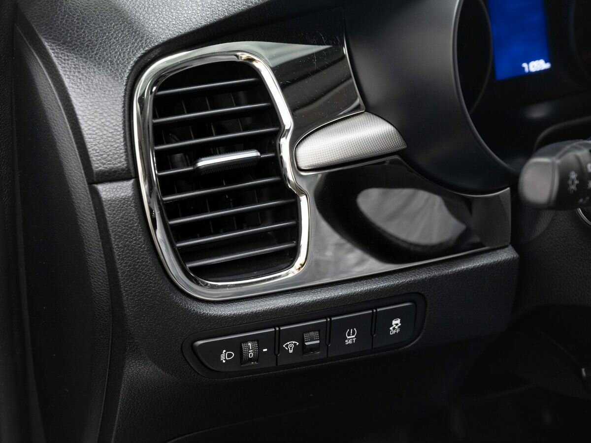 Kia Rio с пробегом — 2020 год. Фото: #18