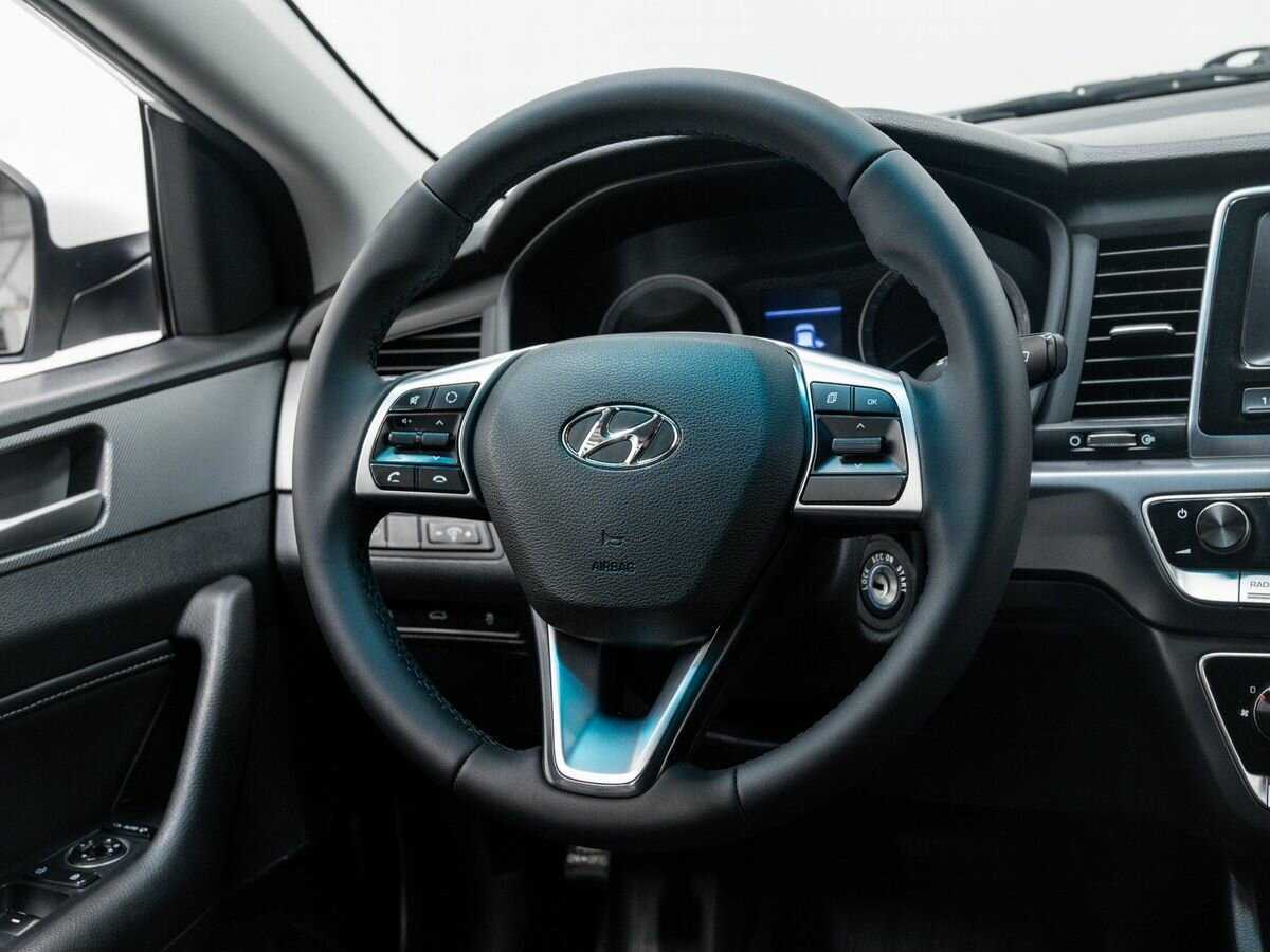 Hyundai Sonata с пробегом — 2019 год. Фото: #10