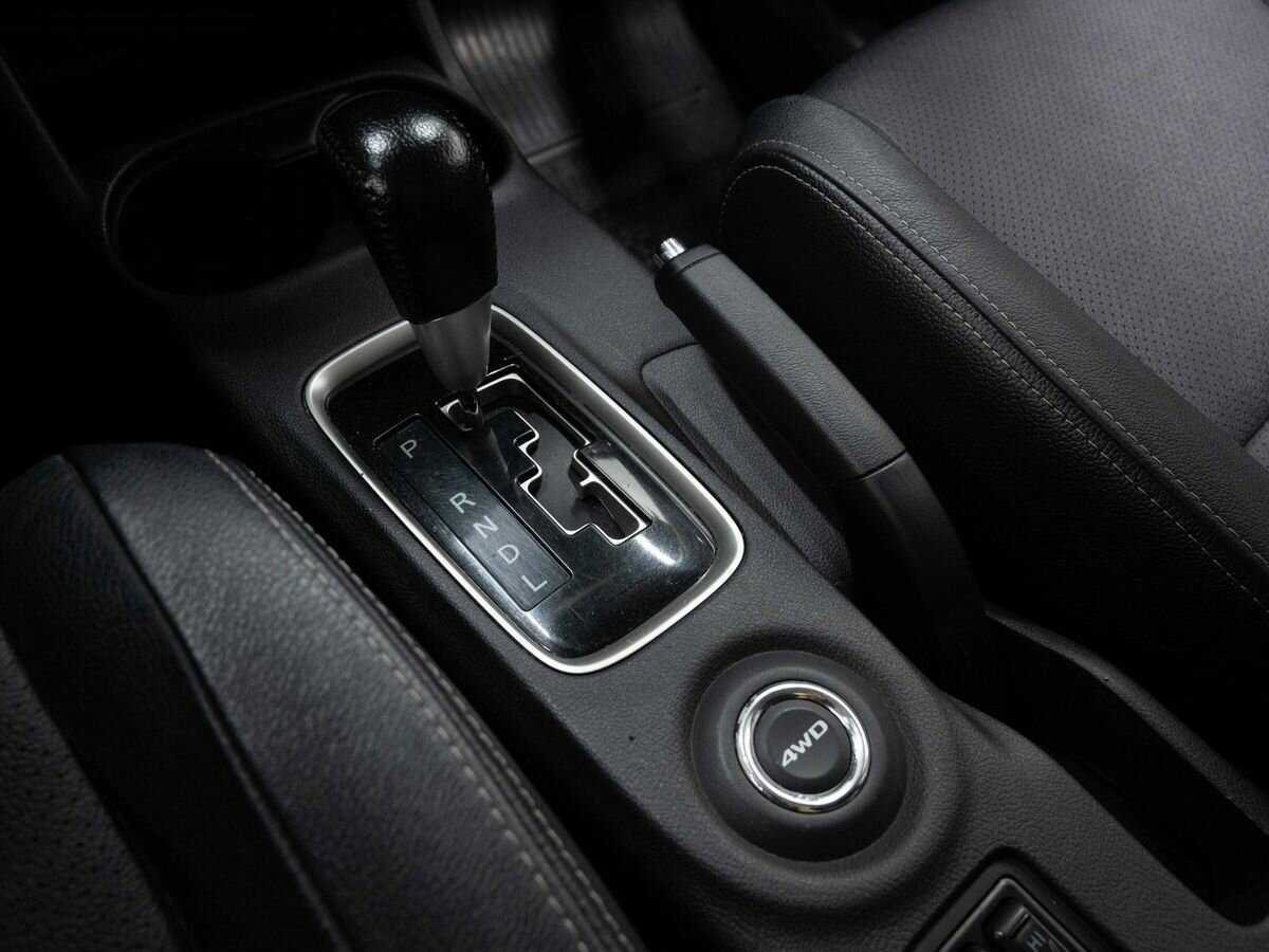 Mitsubishi Outlander с пробегом — 2016 год. Фото: #23