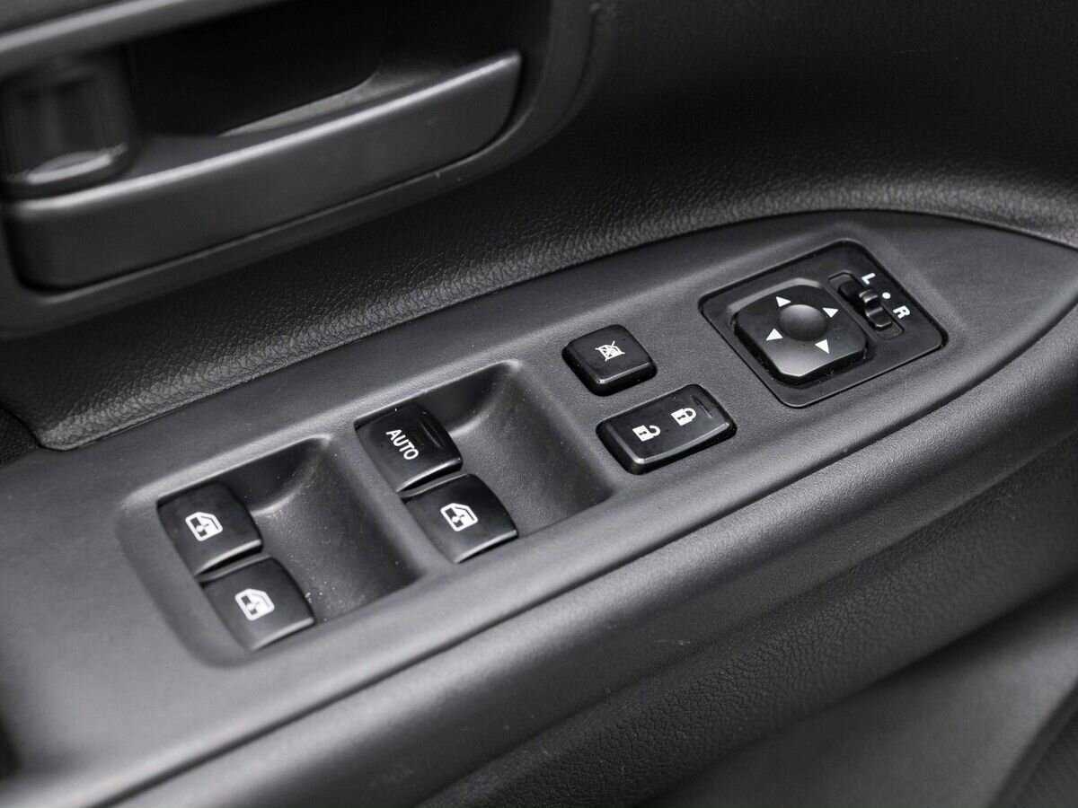 Mitsubishi Outlander с пробегом — 2018 год. Фото: #17