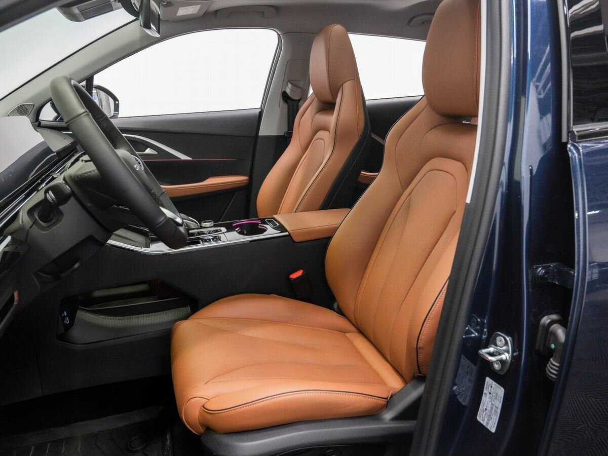 OMODA C5 с пробегом — 2024 год. Фото: #13