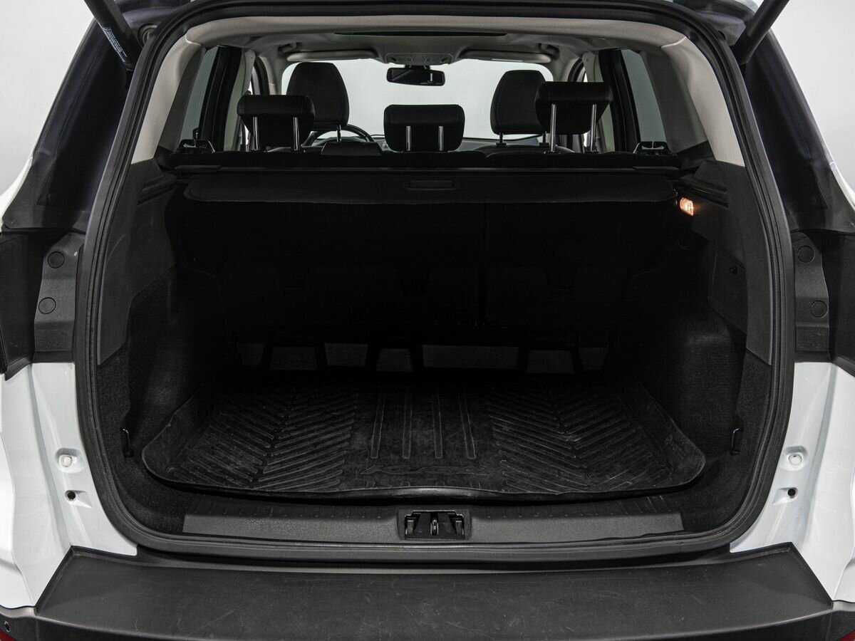 Ford Kuga с пробегом — 2017 год. Фото: #25