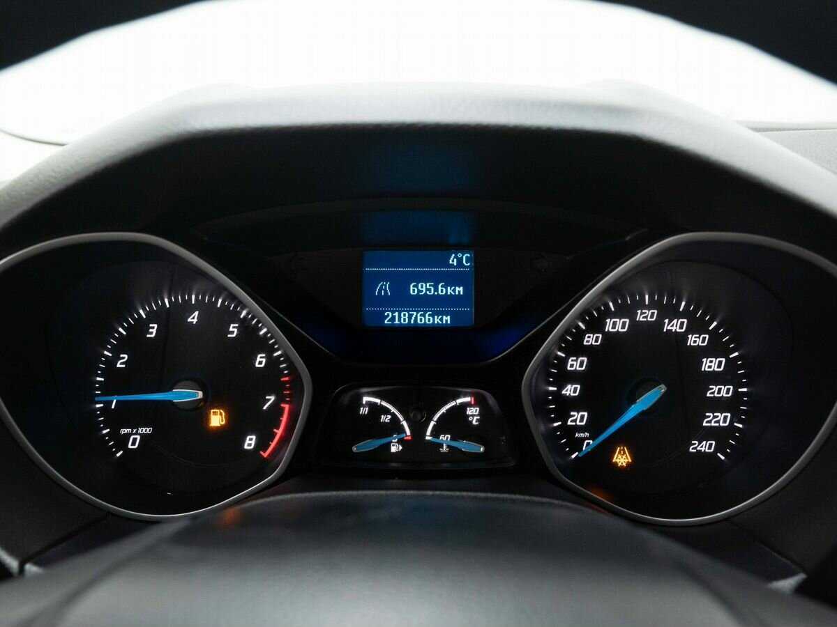 Ford Focus с пробегом — 2012 год. Фото: #16