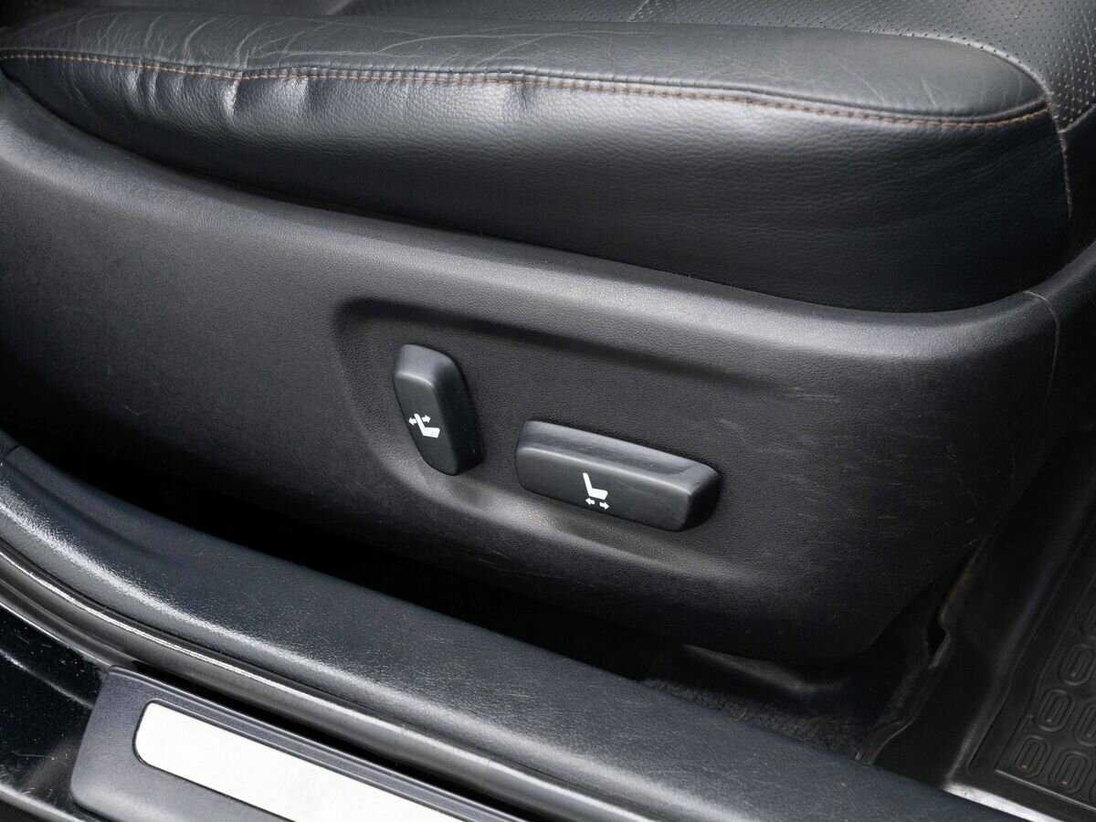 Toyota Camry с пробегом — 2012 год. Фото: #12