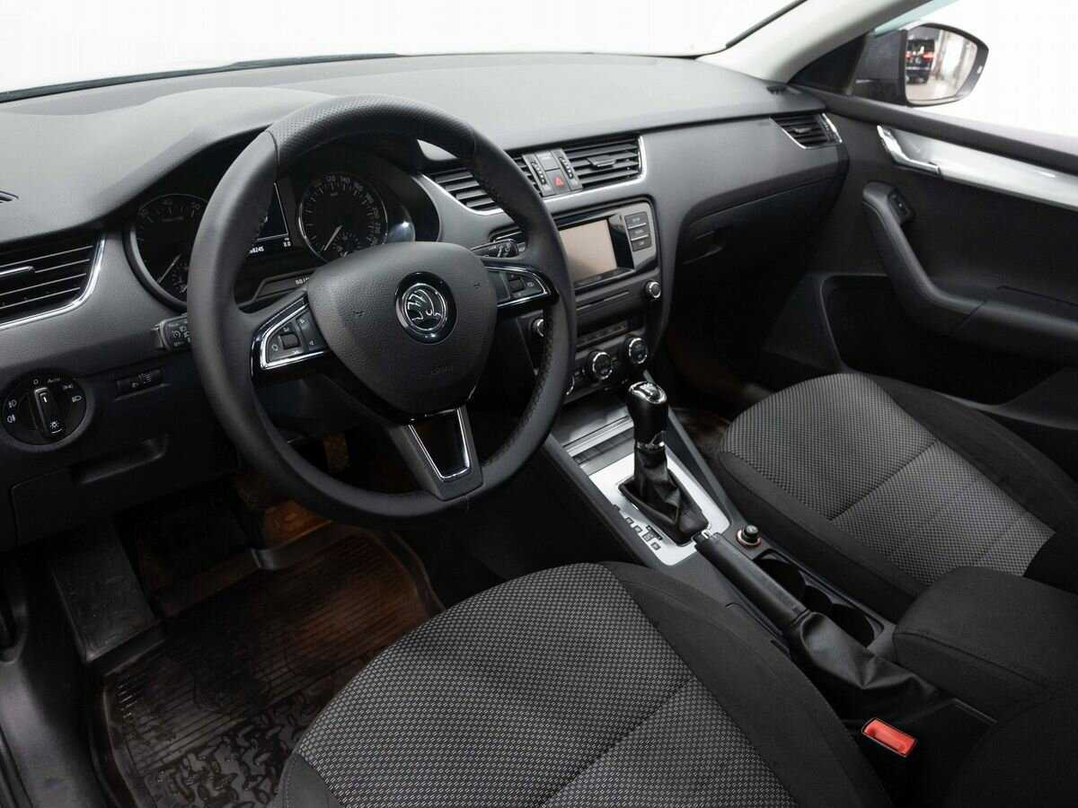 Skoda Octavia с пробегом — 2013 год. Фото: #8