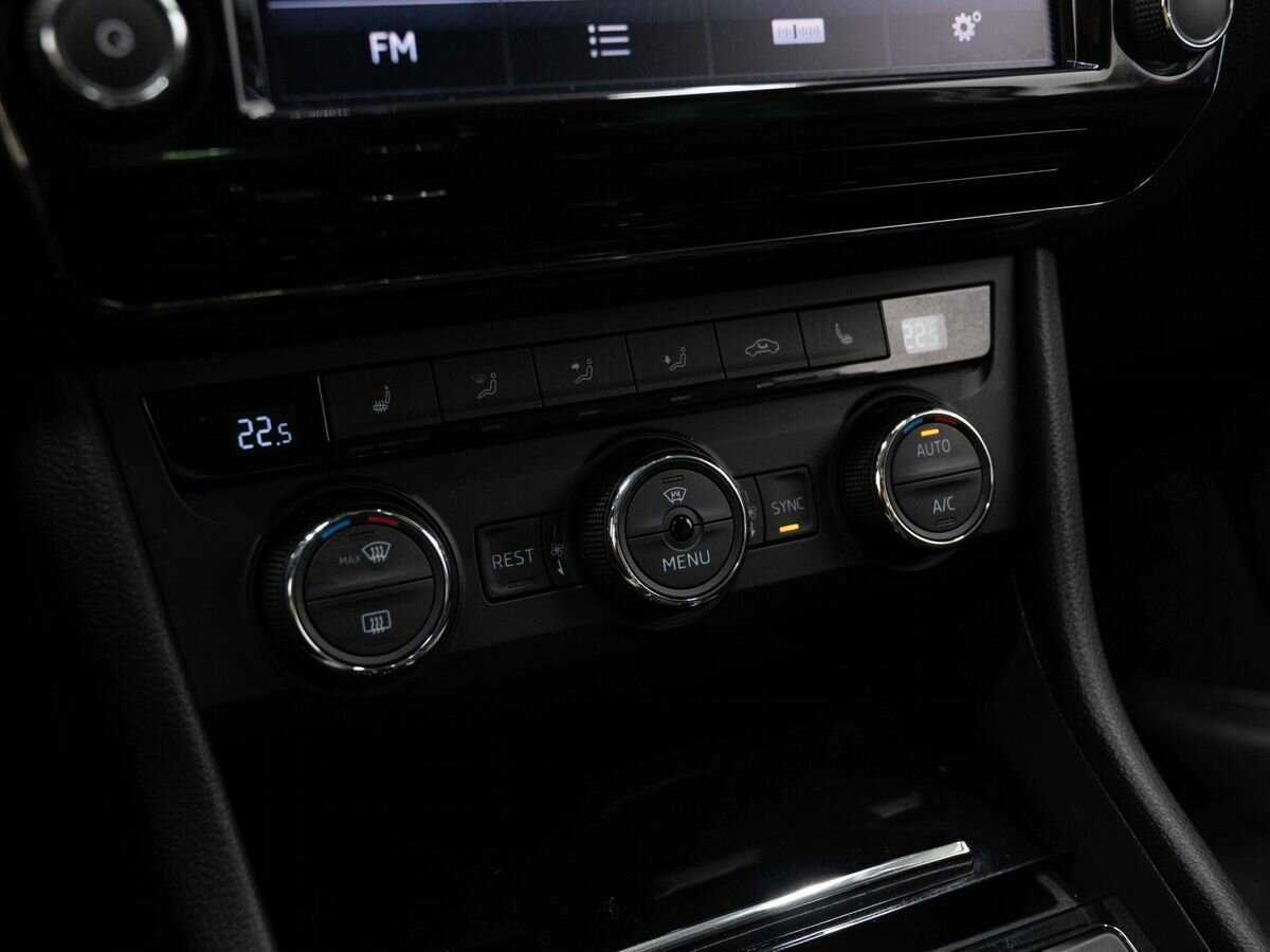 Skoda Superb с пробегом — 2016 год. Фото: #16