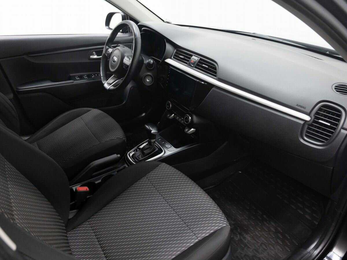 Kia Rio с пробегом — 2017 год. Фото: #11