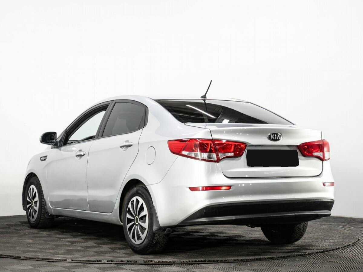 Kia Rio с пробегом — 2015 год. Фото: #5