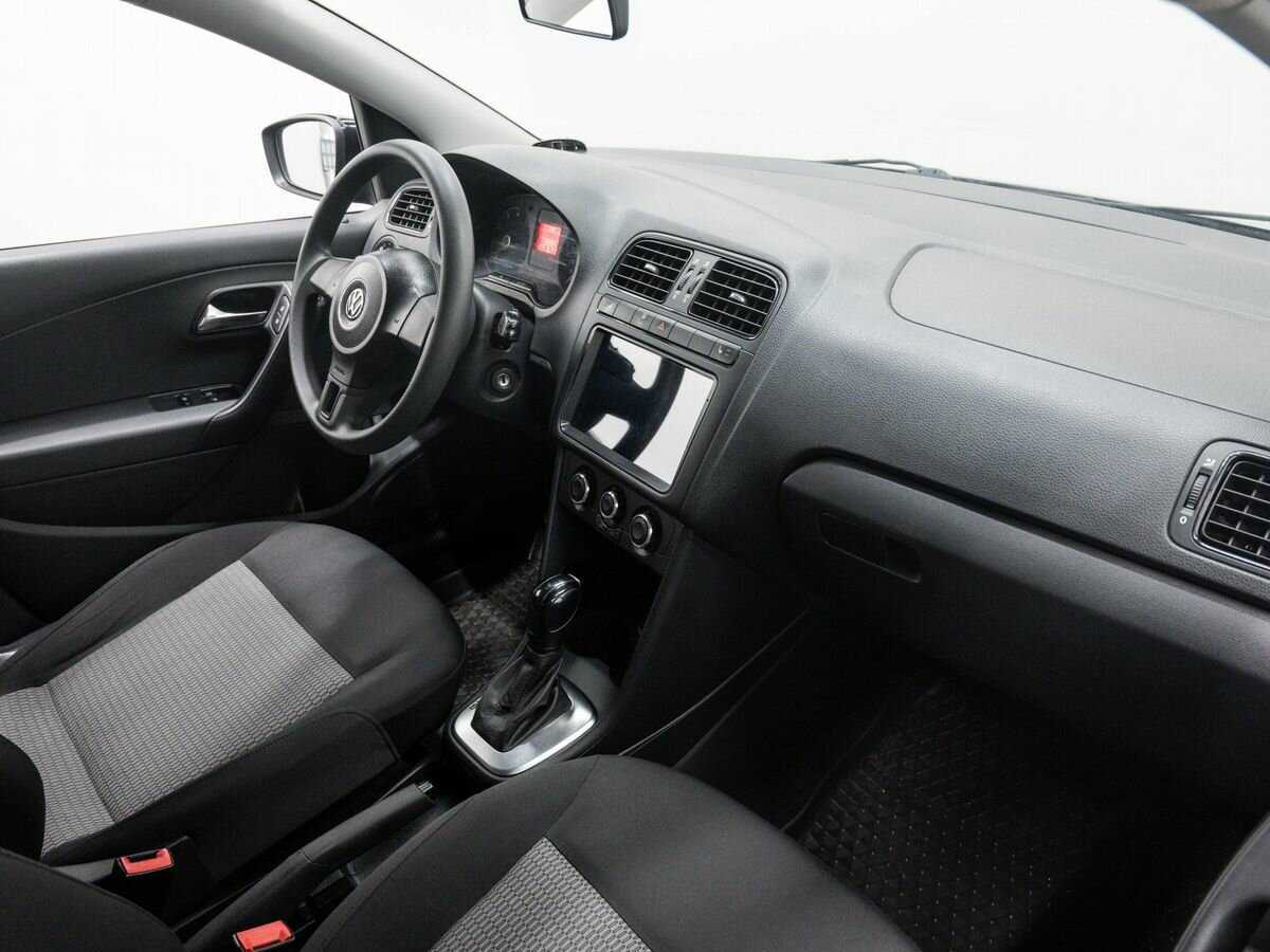 Volkswagen Polo с пробегом — 2014 год. Фото: #7