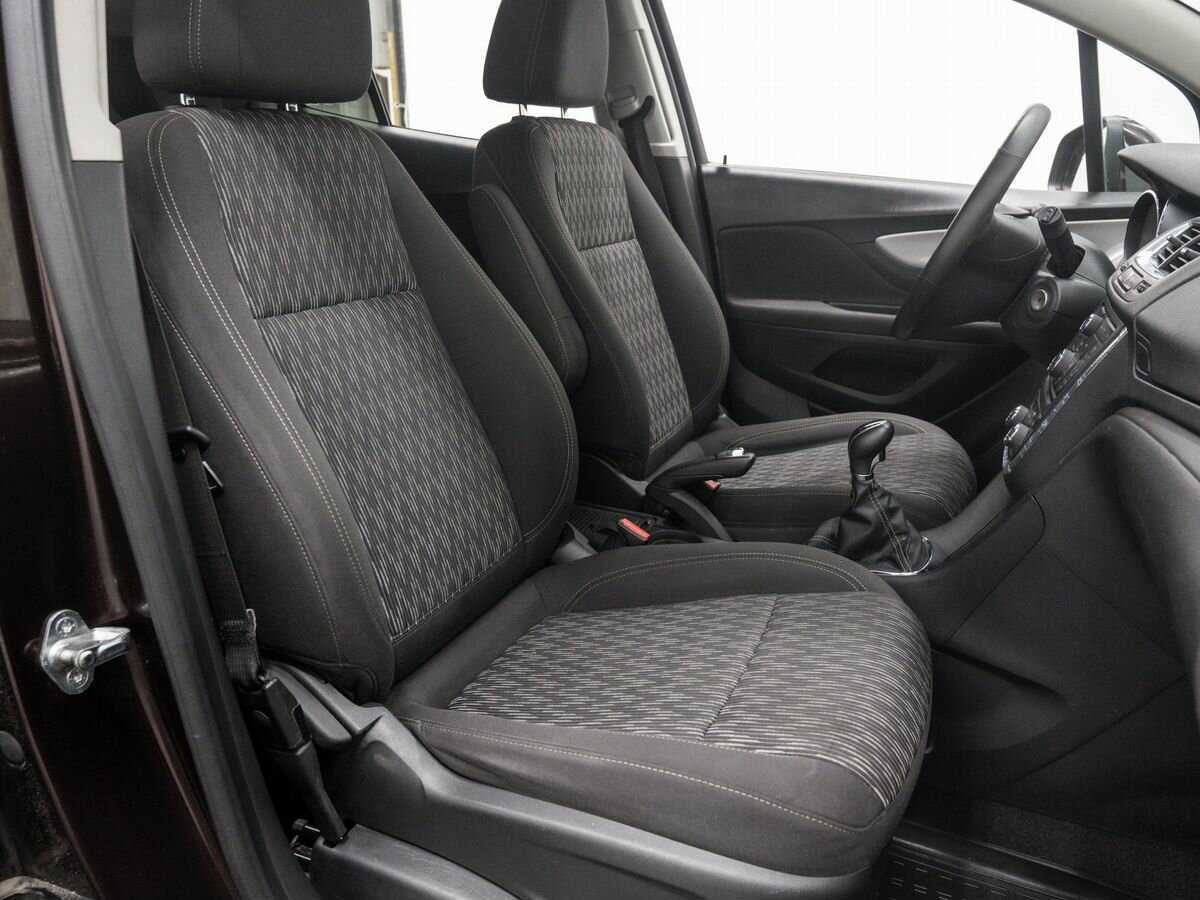 Opel Mokka с пробегом — 2013 год. Фото: #8