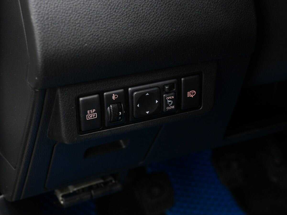 Nissan Tiida с пробегом — 2012 год. Фото: #16